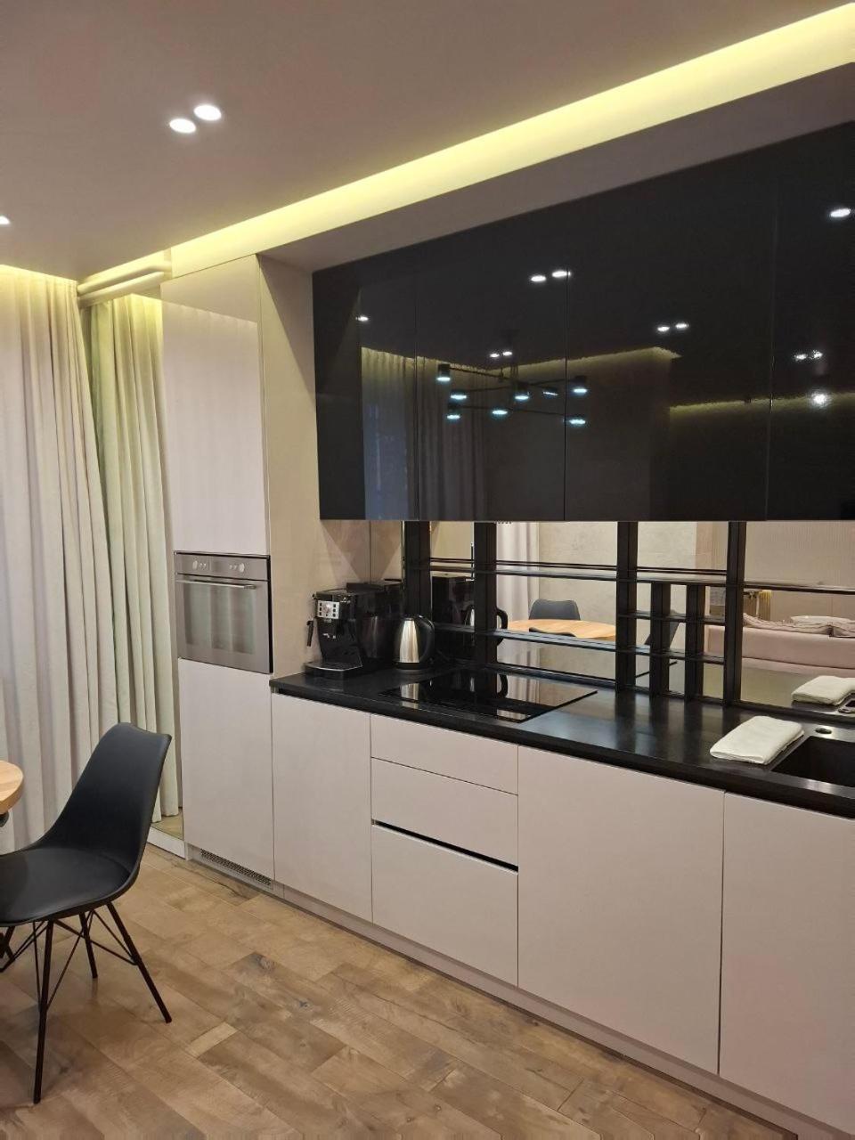 Vodogray Luxury Apartments With Underground Parking Елітний Житловий Комплекс 切尔诺夫策 外观 照片