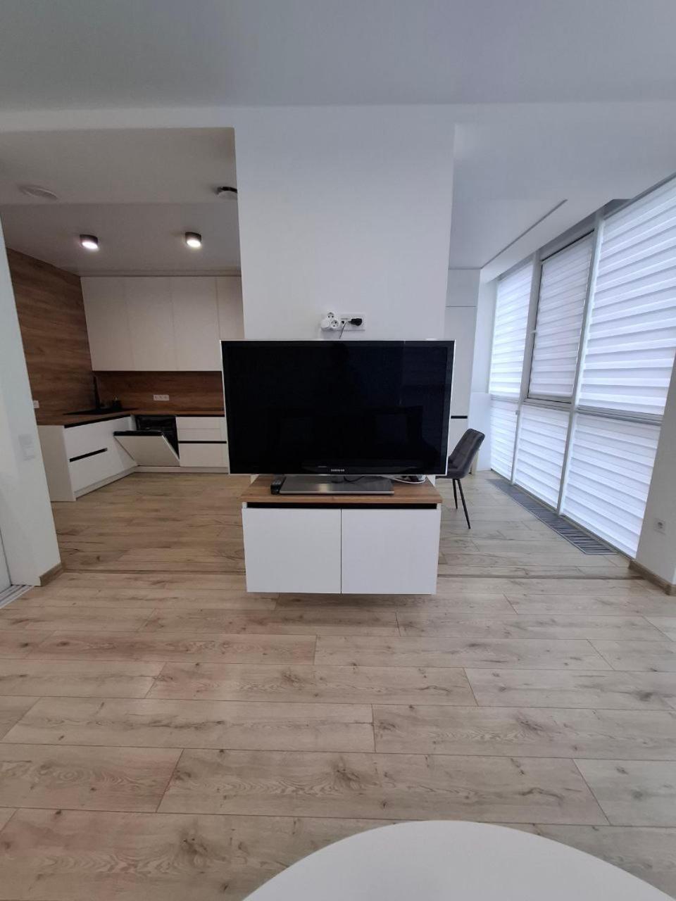 Vodogray Luxury Apartments With Underground Parking Елітний Житловий Комплекс 切尔诺夫策 外观 照片